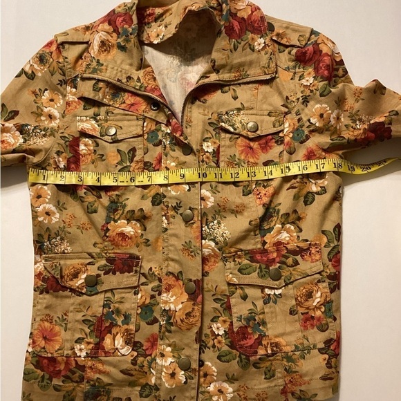 Passport’s Floral Print Jacket Size Medium - Picture 5 of 10